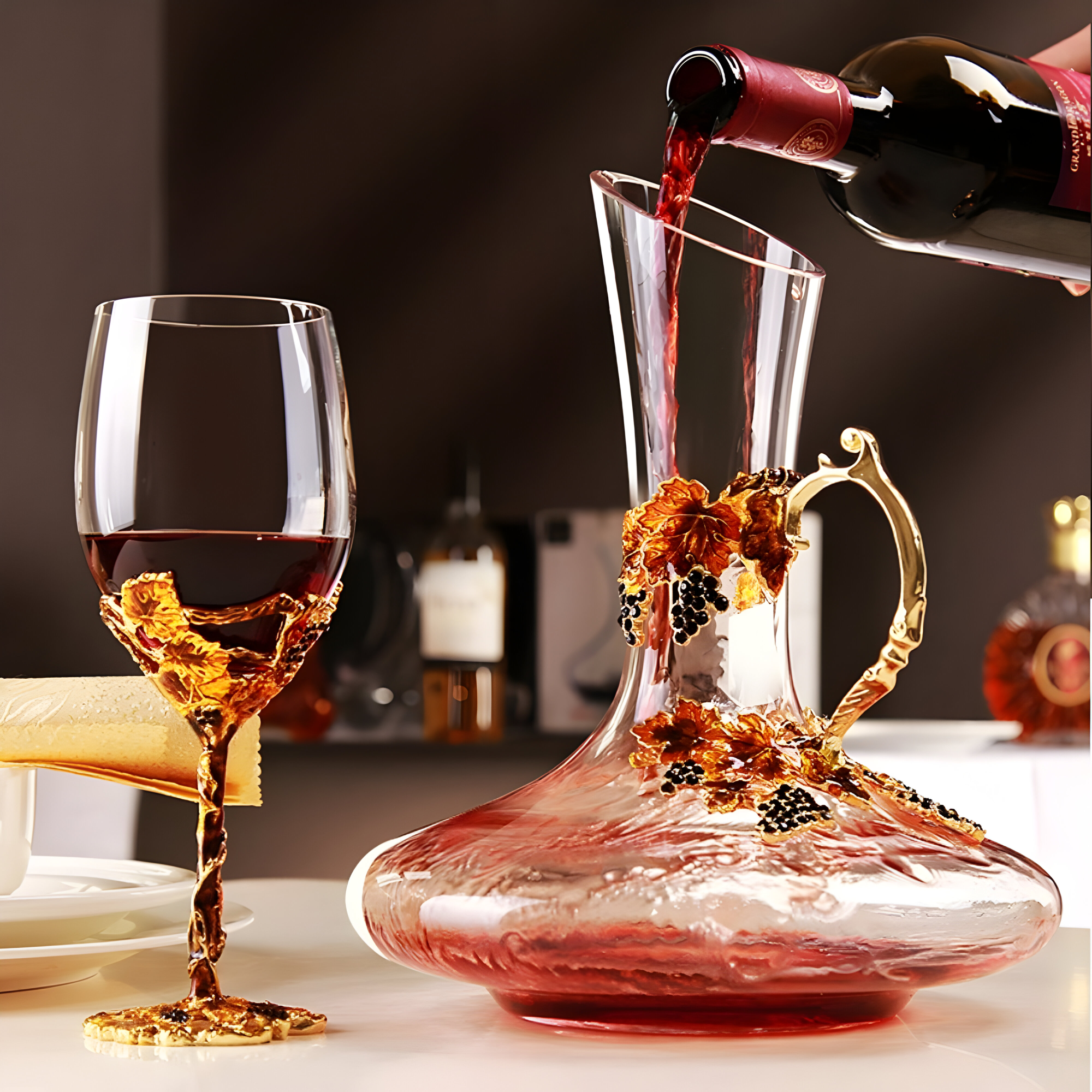 Vintara - Ancienne carafe à vin en Forme aiguière
